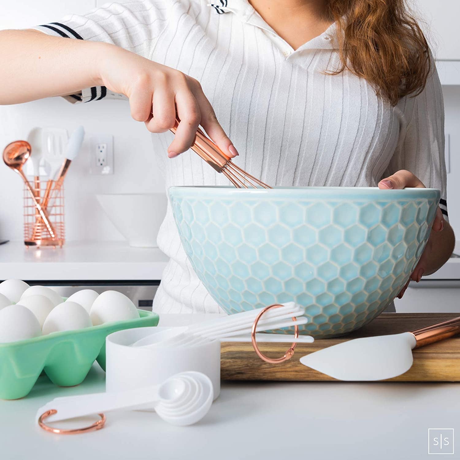 White Silicone & Copper Kitchen Utensils Set with Holder